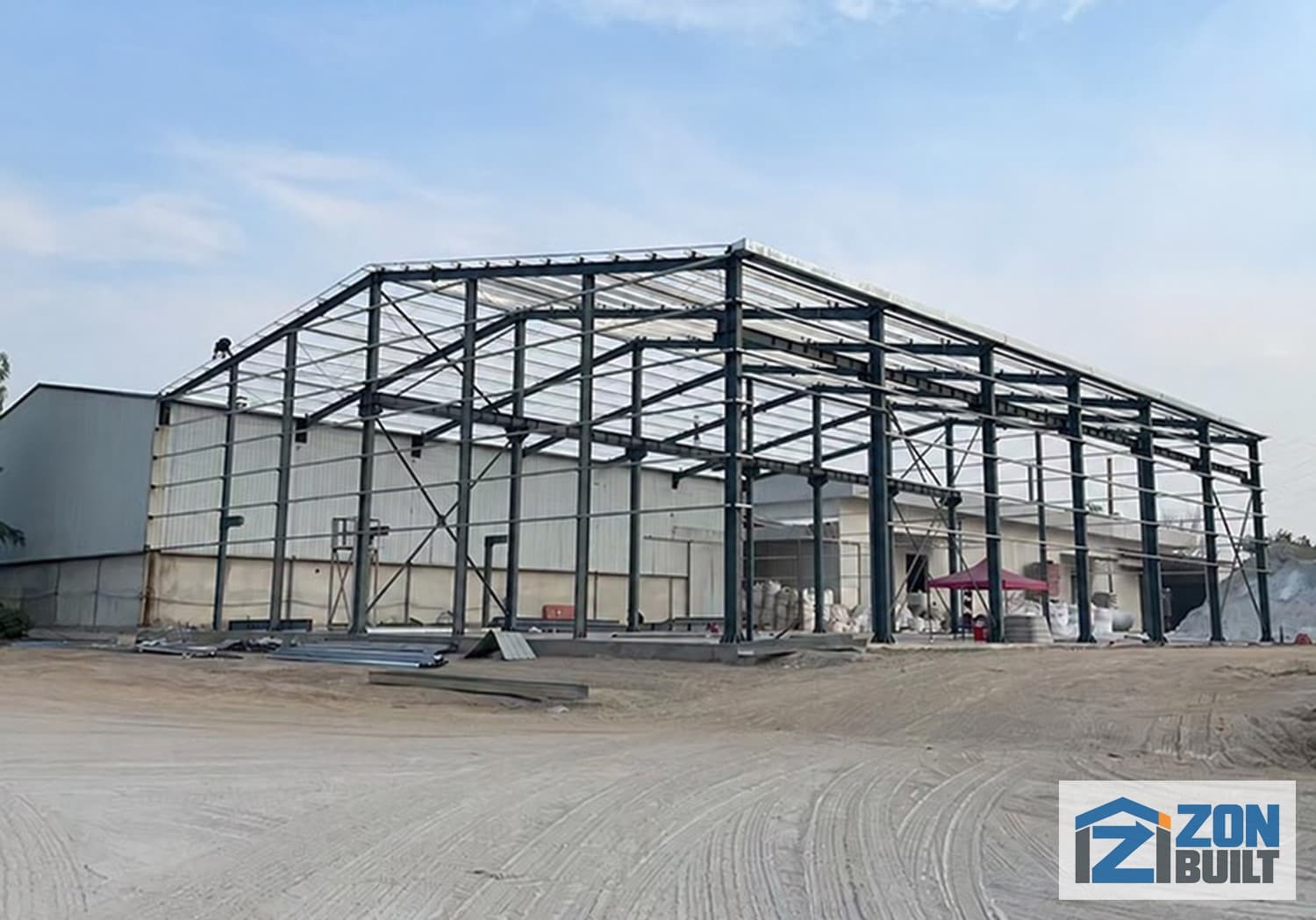 Steel frame workshop construction in Thailand
